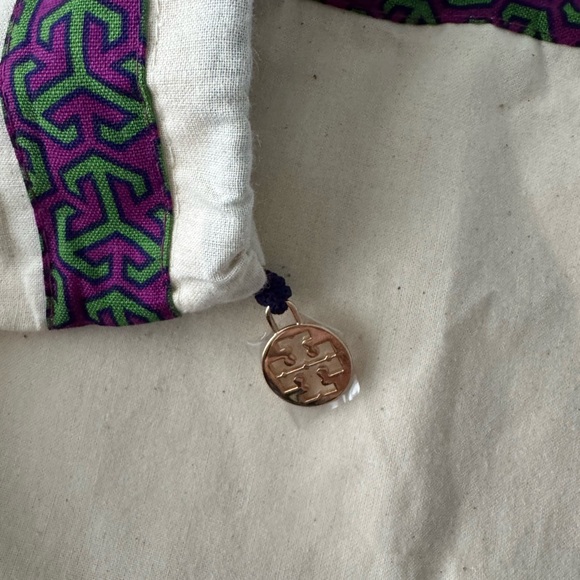 Tory Burch Quilted Purse - Picture 12 of 13